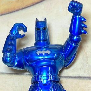 VINTAGE 1994 DC COMICS x KENNER LEGENDS BATMAN BLUE METALLIC ARMOR ACTION FIGURE
